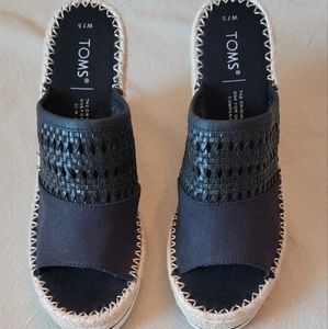 Toms Wedge